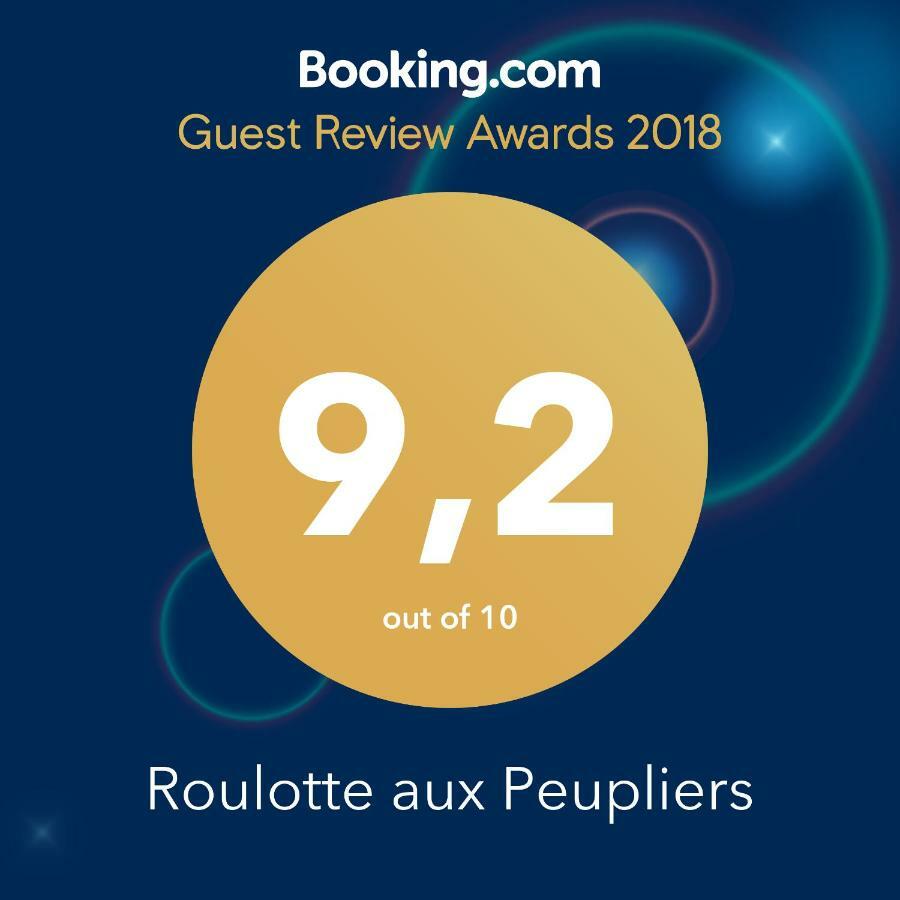 Roulotte Aux Peupliers Hotel La Tour-dʼAigues Eksteriør billede